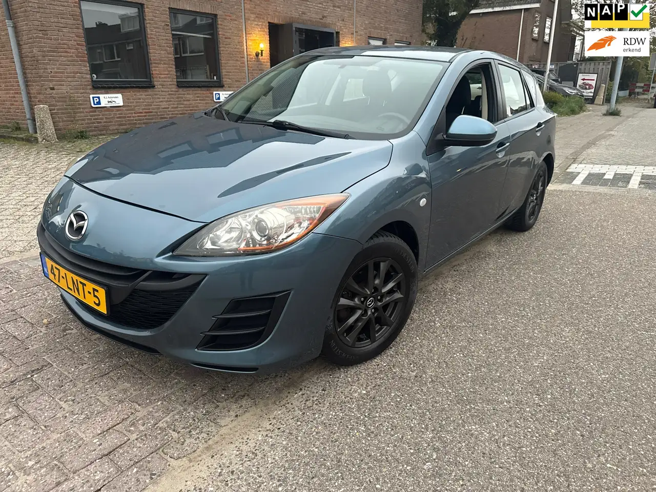 Mazda 3