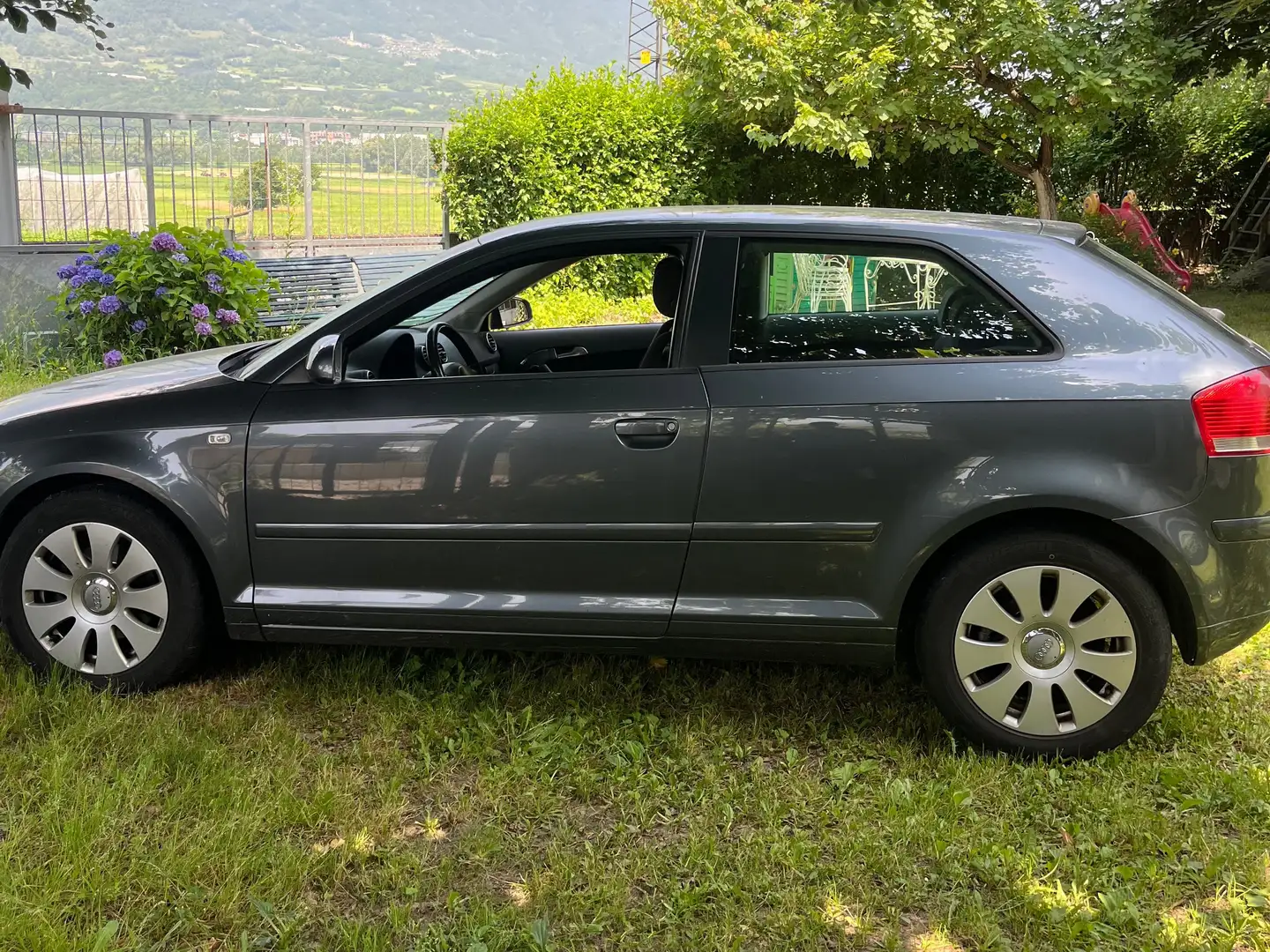 Audi A3 A3 II 2003 3p 2.0 tdi Ambition Grigio - 2