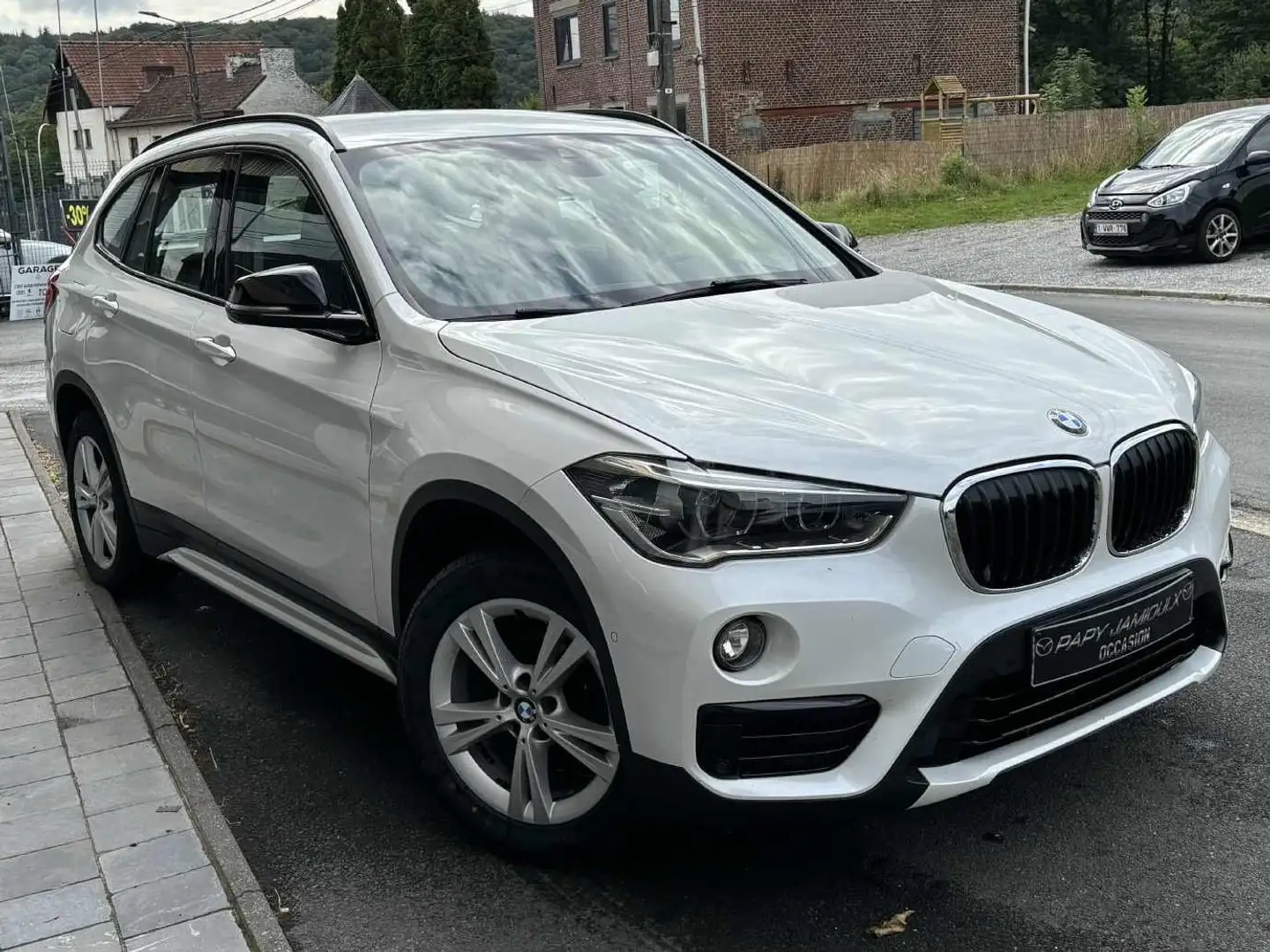 BMW X1 sDrive 16d 116 ch xLine - 2