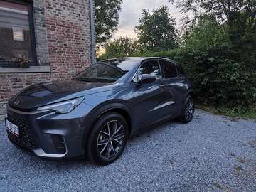 LBX 1.5i FWD Emotion Emotion