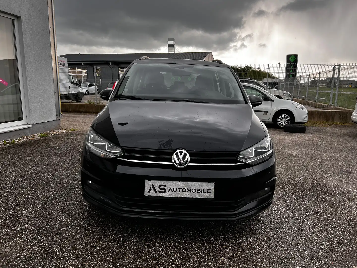 Volkswagen Touran Trendline BMT/Start-Stopp Schwarz - 2