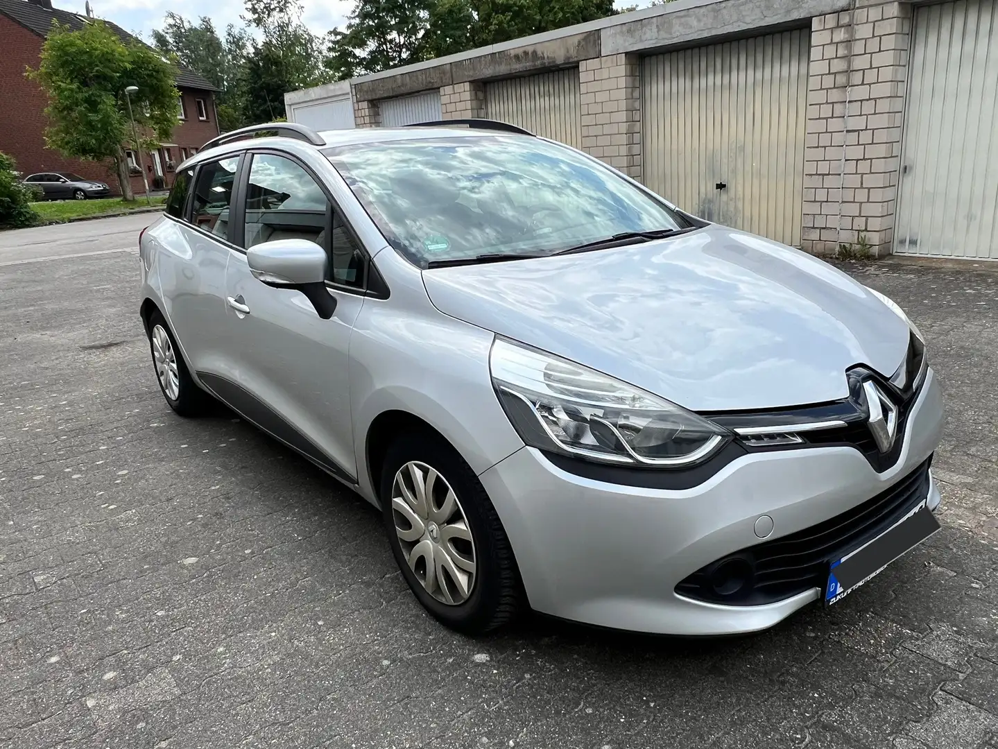 Renault Clio Grandtour dCi 75 Stop & Start Expr., Tüv 06.2027 - 1