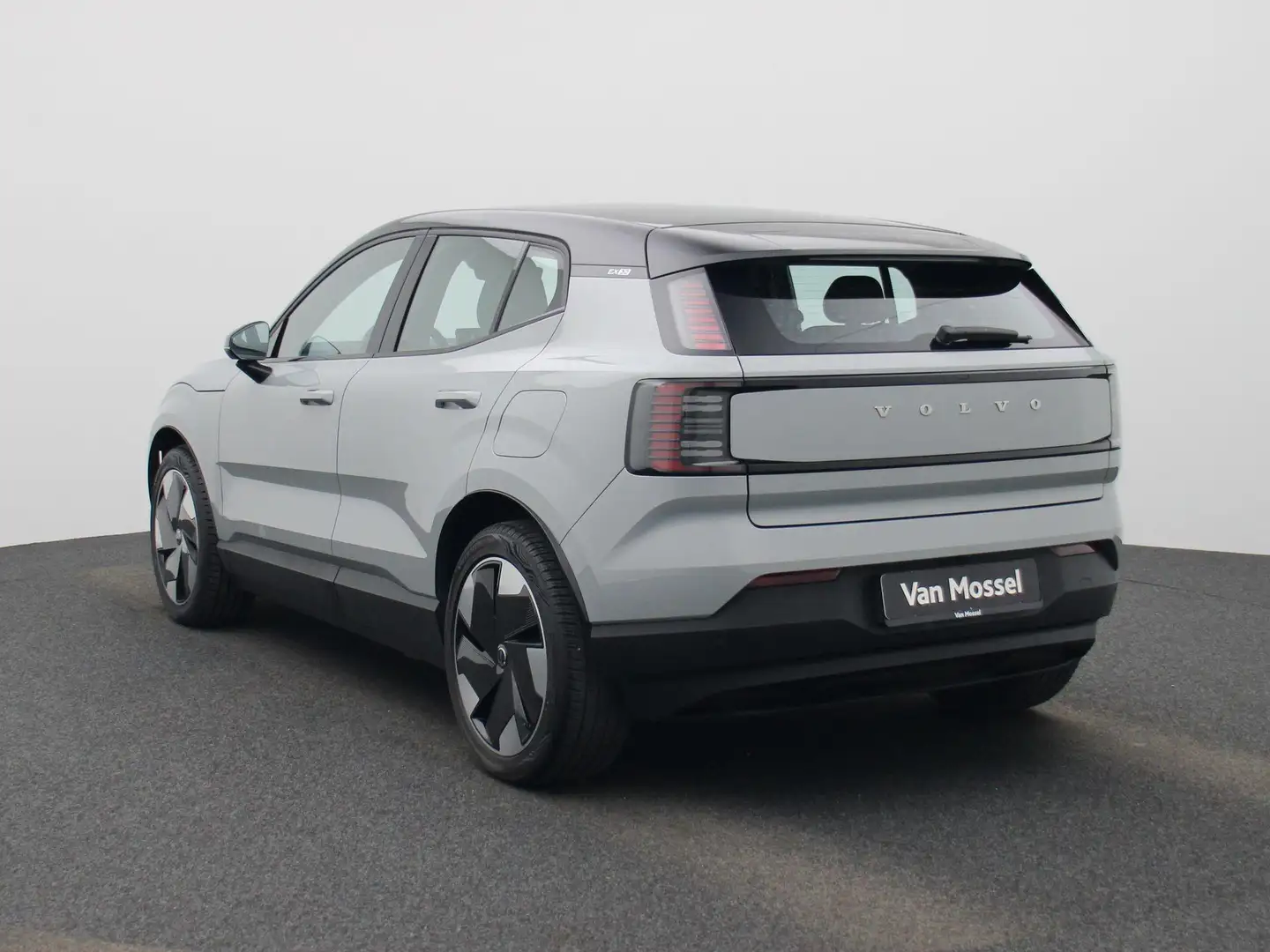 Volvo EX30 Twin Motor Performance Plus 69 kWh | CAMERA | ANDR Gris - 2