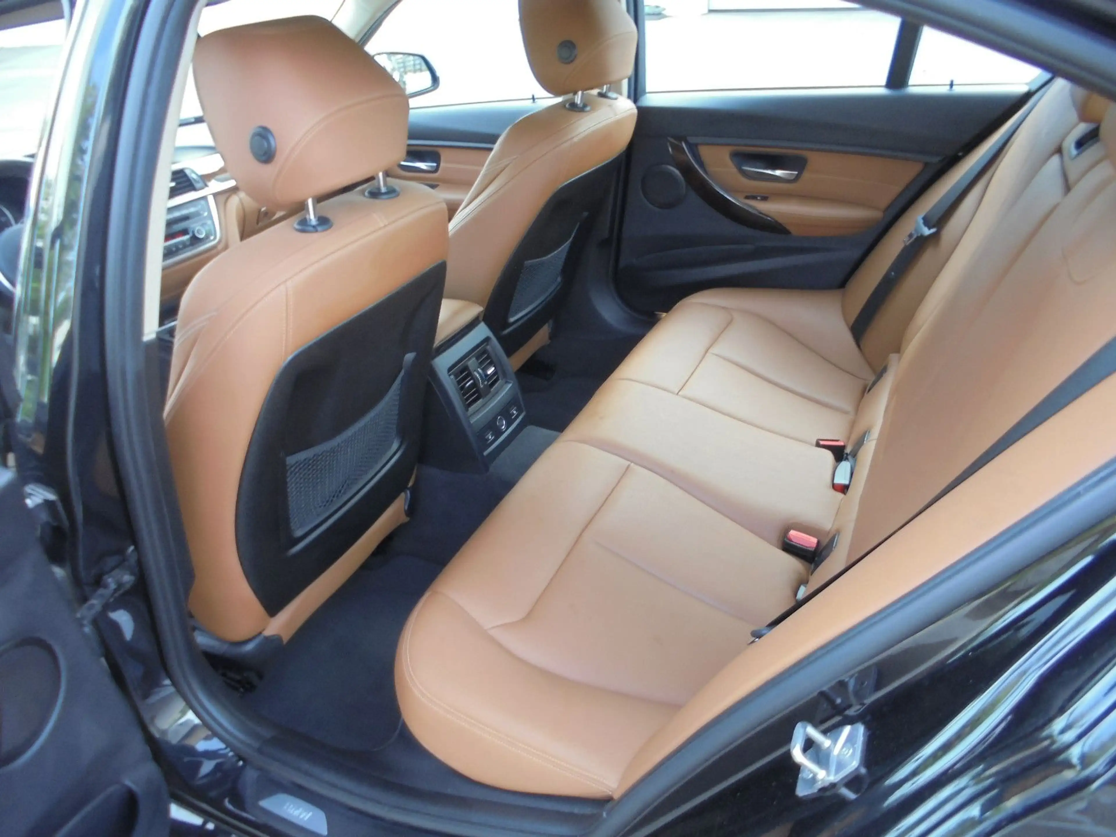 BMW 325 d Limousine Luxury~ Navi Prof ~ Leder ~ Xenon — photo 11