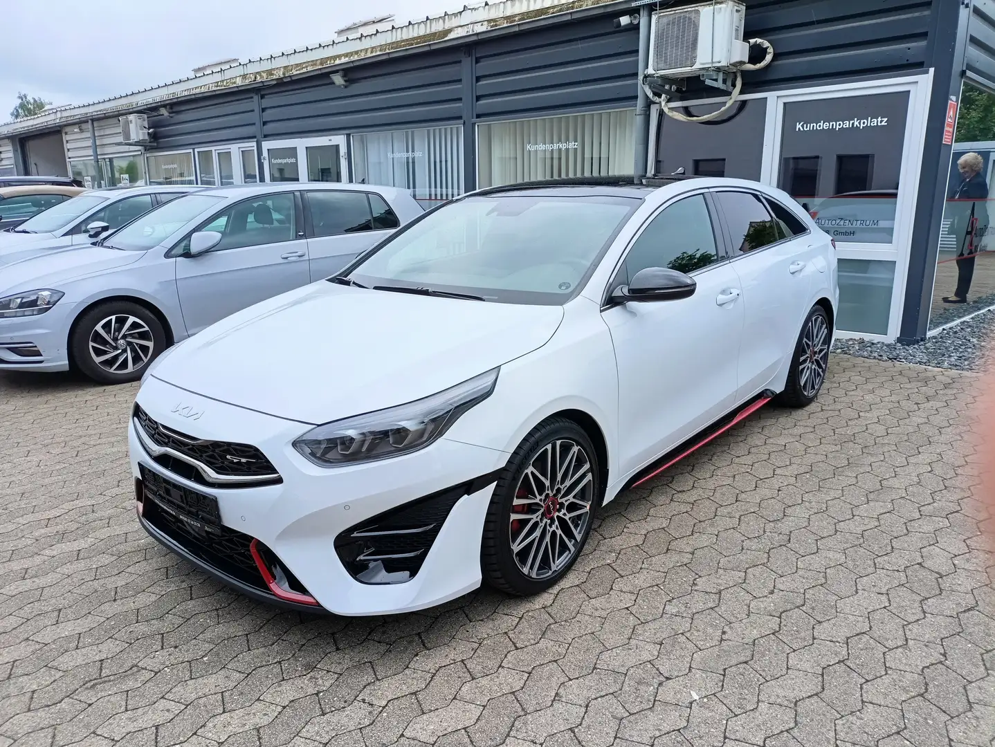 Kia ProCeed / pro_cee'd ProCeed 1.6 T-GDI DCT7 OPF GT Weiß - 1