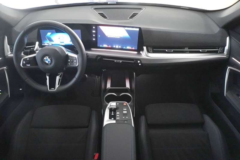 BMW X1 sDrive18i — photo 12