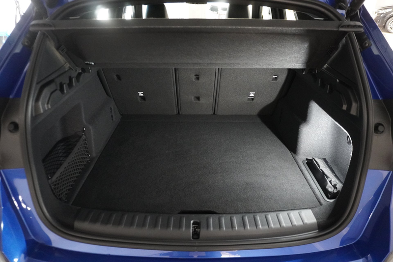 BMW X1 sDrive18i — photo 3