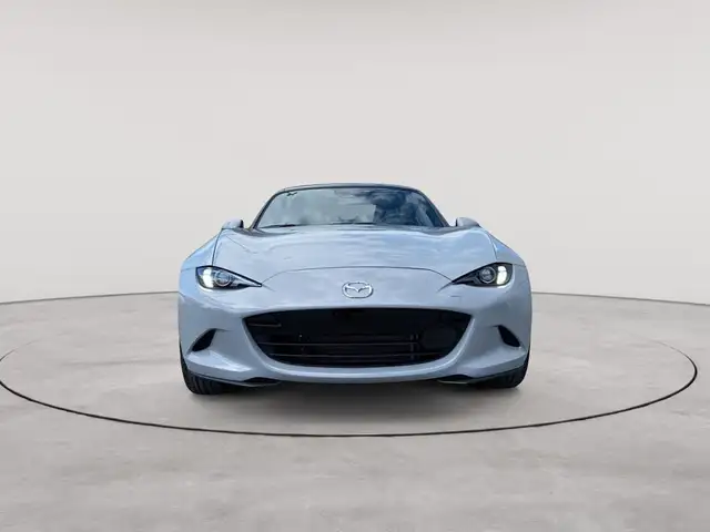 Mazda MX-5 Miata 2026 — photo 8