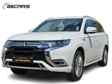 Outlander PHEV Intro Edition 4WD*KAMERA*NAVI*AHK