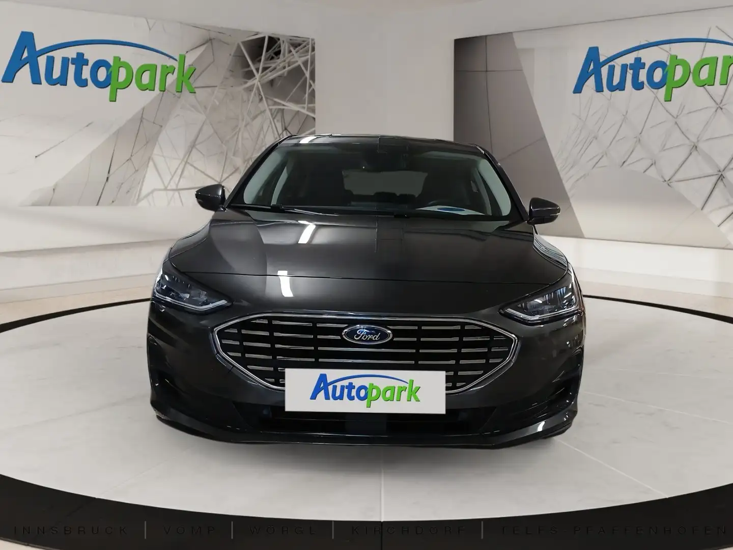 Ford Focus Titanium X Grau - 2