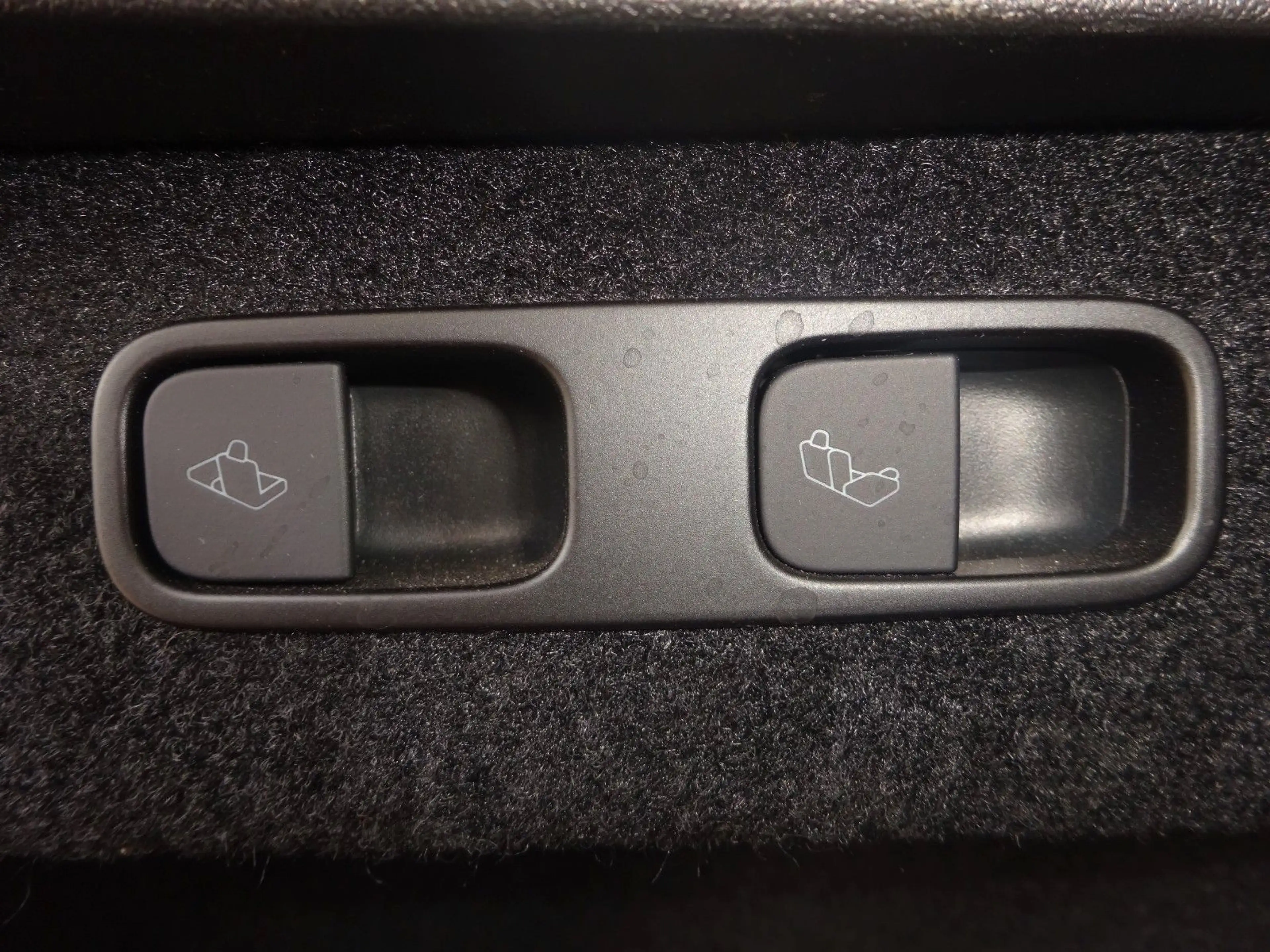 Tesla Model Y Long Range RWD Panorama Navi — photo 7