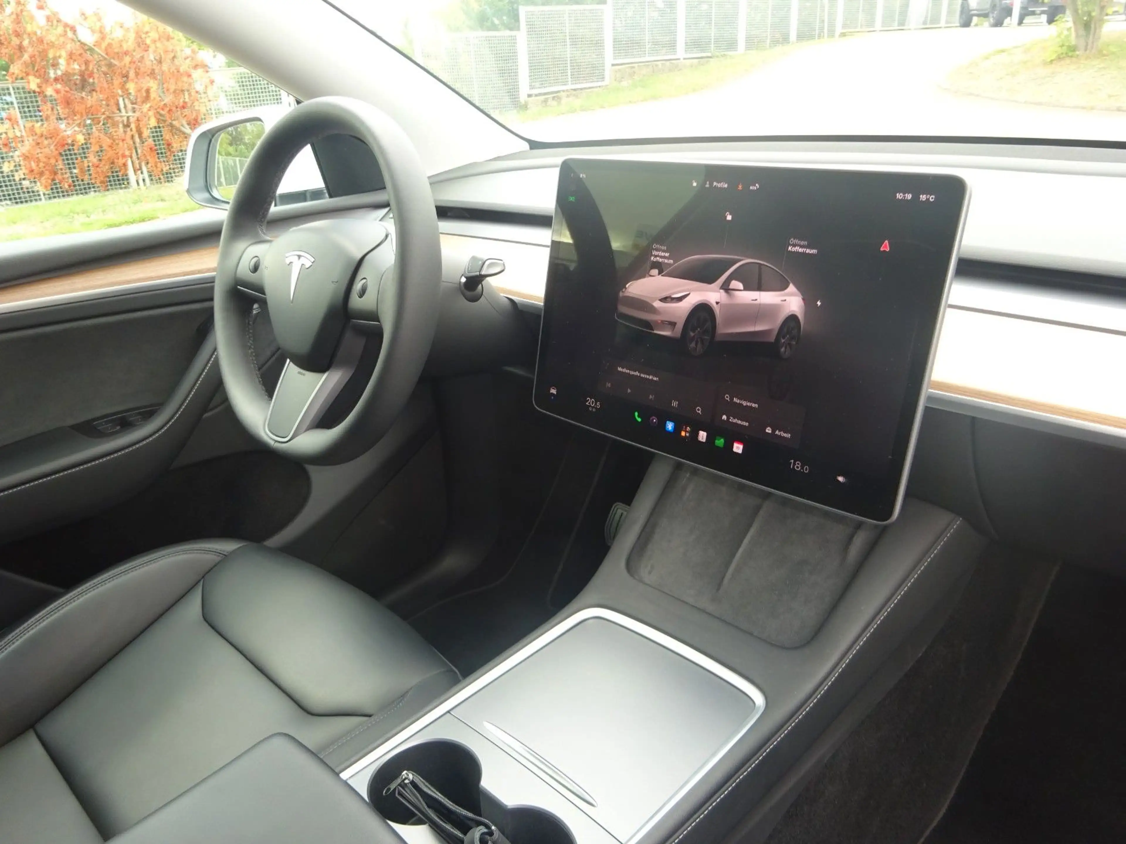 Tesla Model Y Long Range RWD Panorama Navi — photo 14
