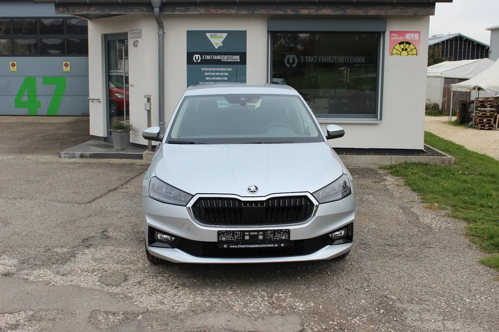 Skoda Fabia Selection+AHK+LED+SHZ+PDC Argent - 2