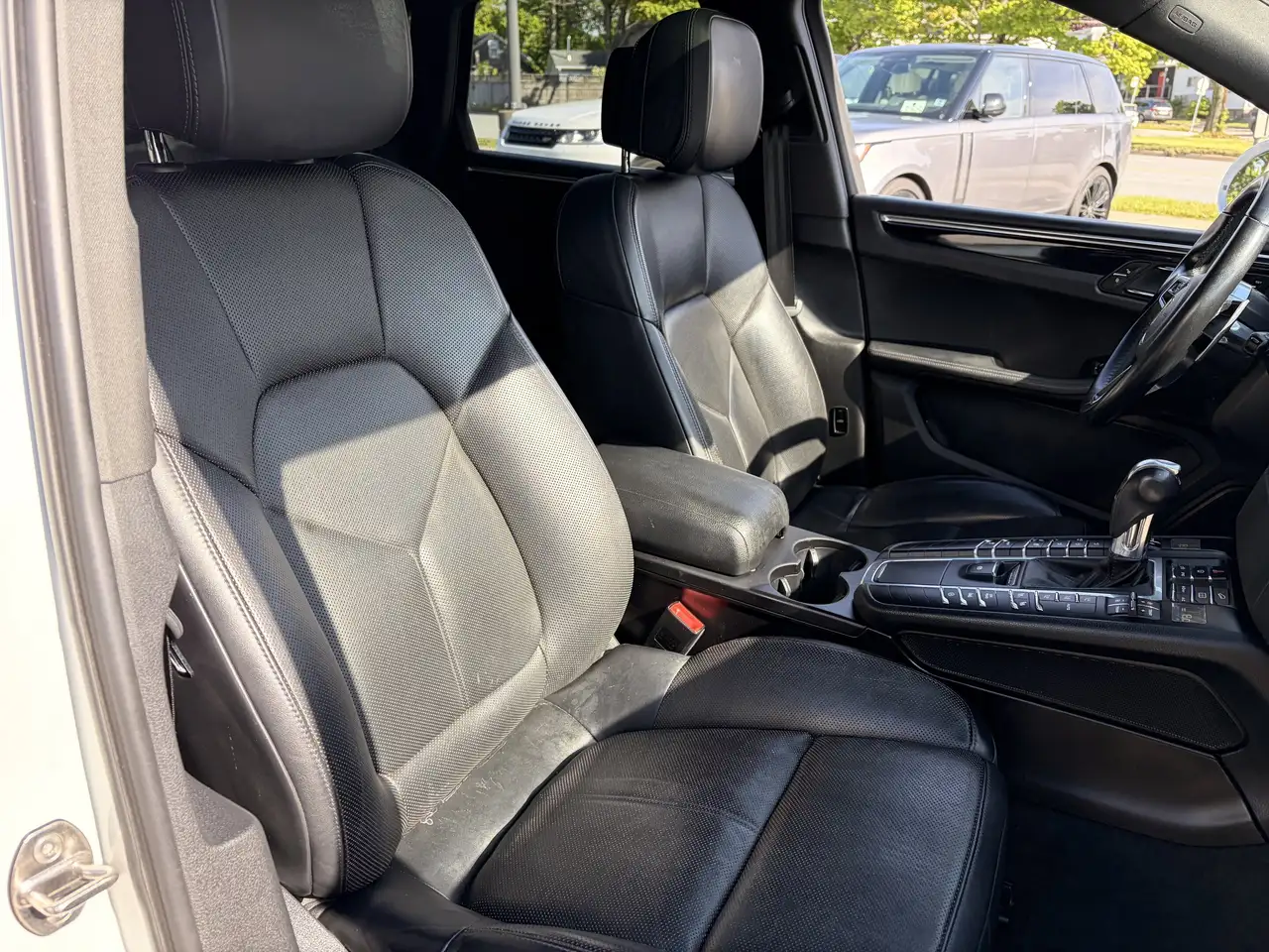 Porsche Macan снимка Porsche Macan