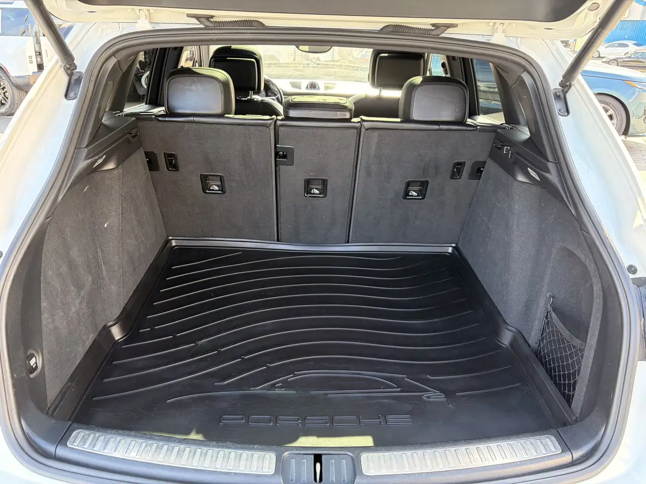 Porsche Macan снимка Porsche Macan