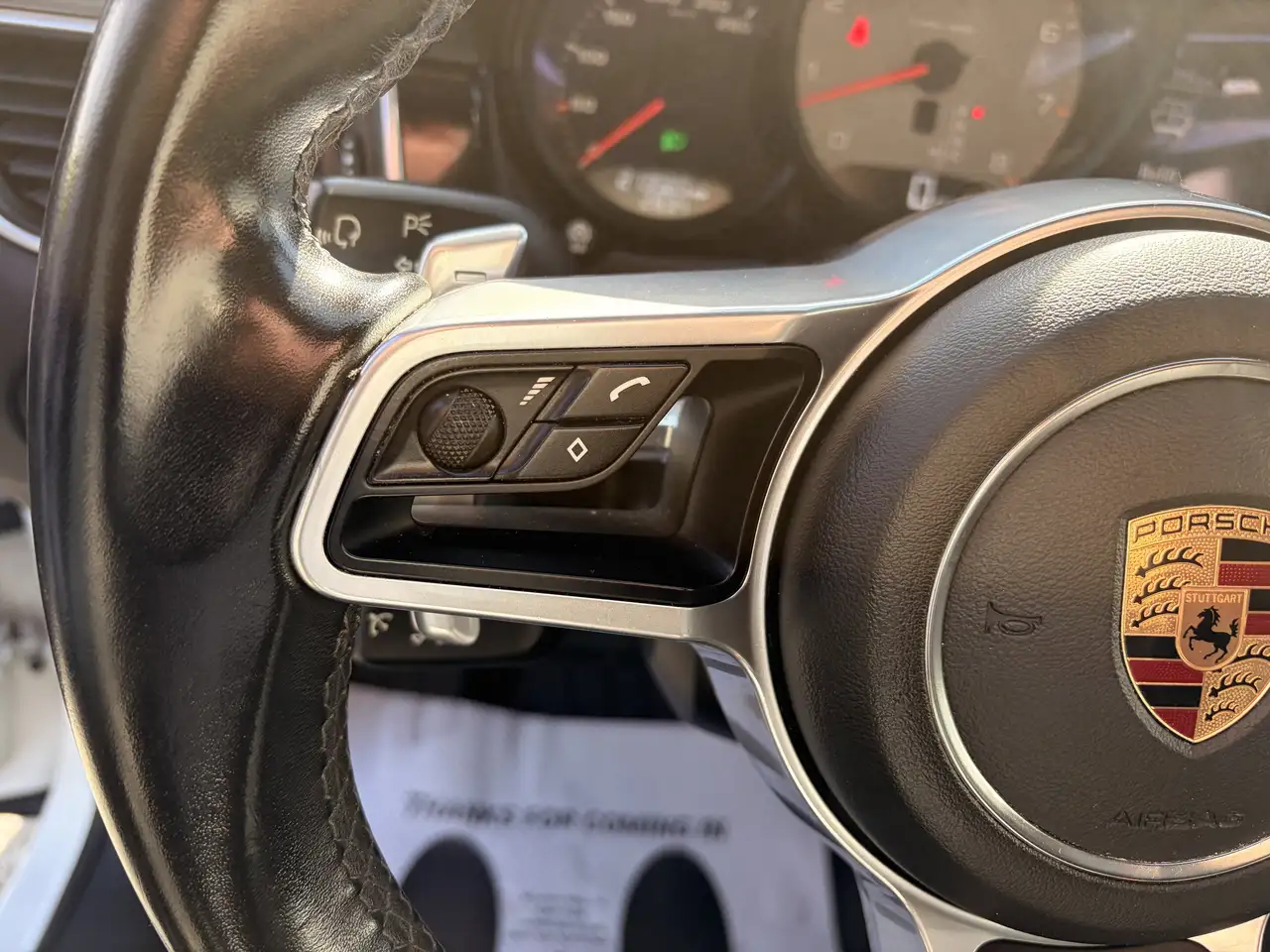 Porsche Macan снимка Porsche Macan