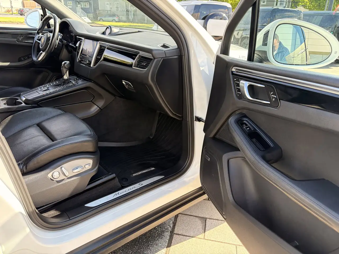 Porsche Macan снимка Porsche Macan
