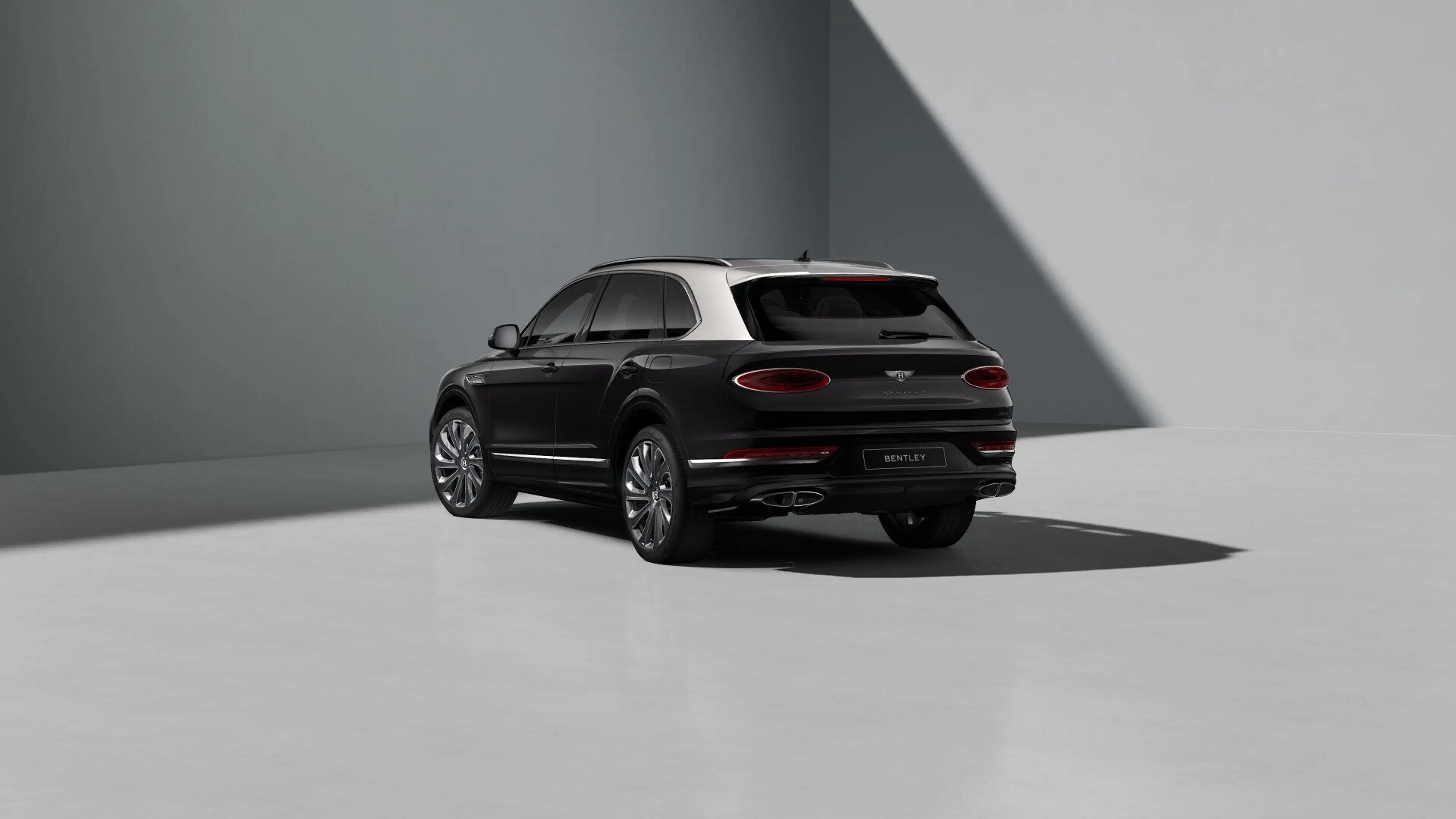 Bentley Bentayga V6 Hybrid Artenara *DUO TONE* — photo 3