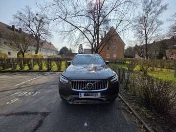 B5 AWD Momentum Pro