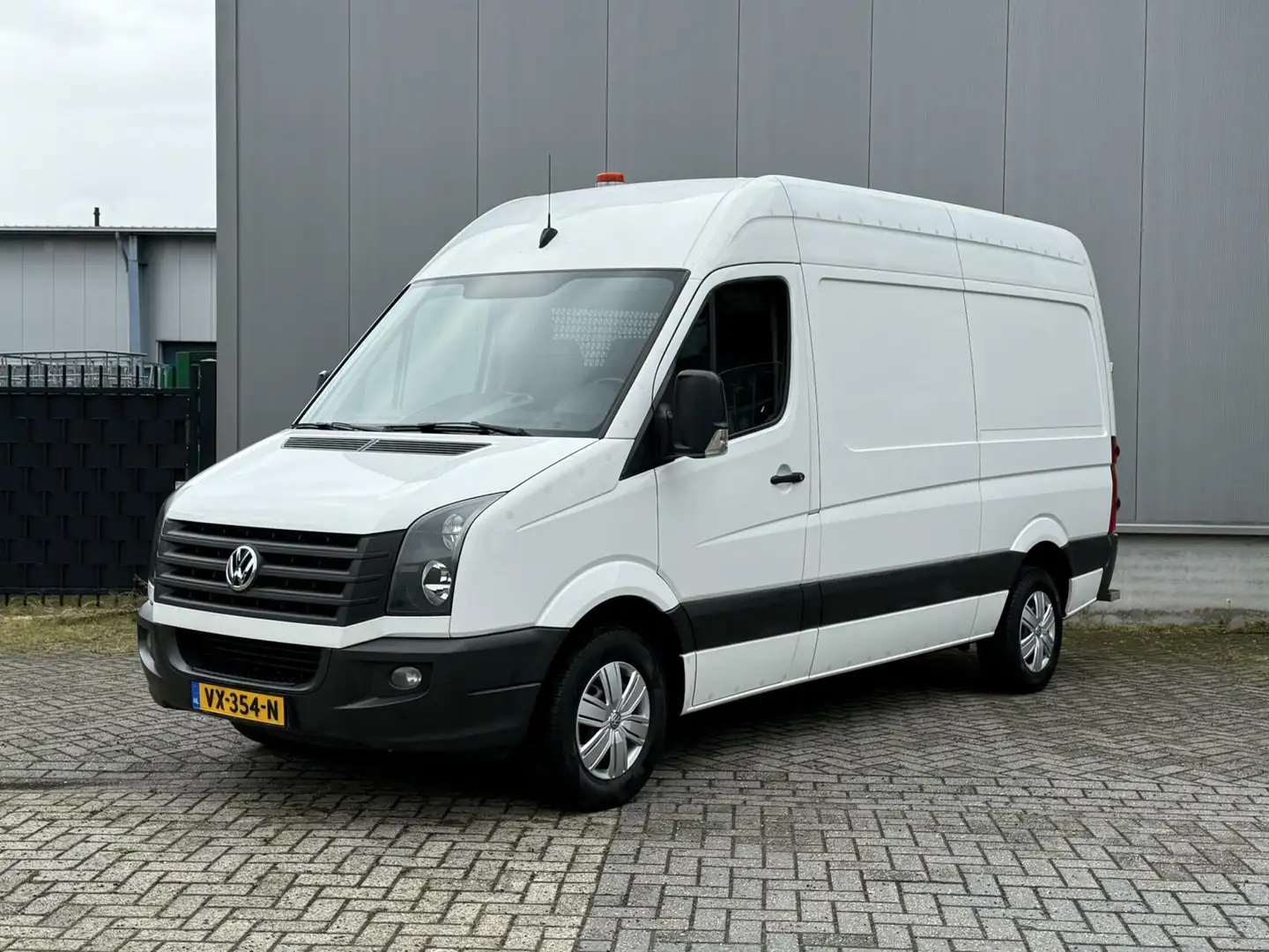 Volkswagen Crafter Bestel 46 2.0 TDI L2H2 Super nette bus! Wit - 1