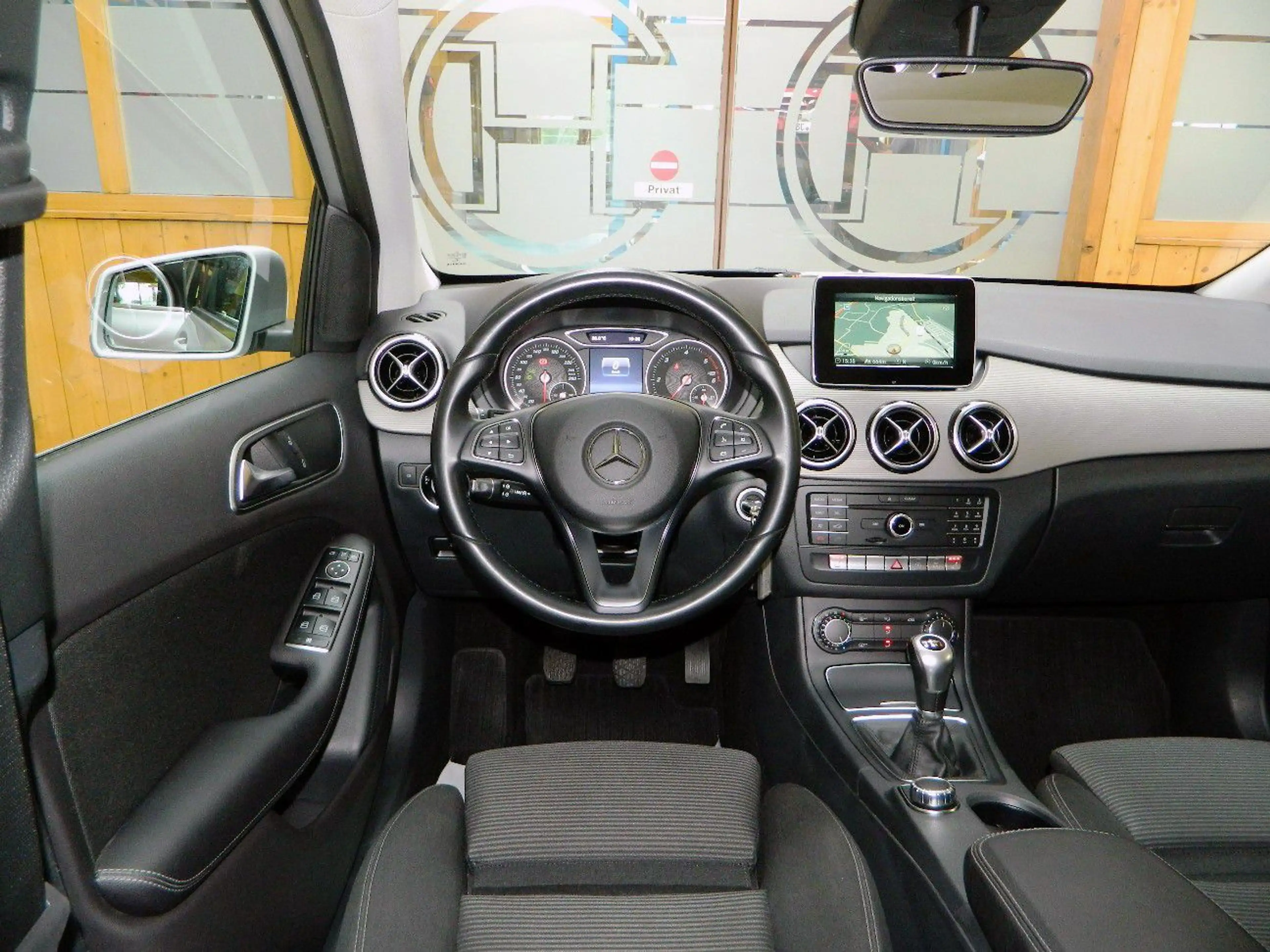 Mercedes-Benz B 160 B-Klasse B 160 d Style Mopf/AHK/Navi/LED/Euro6 — photo 9