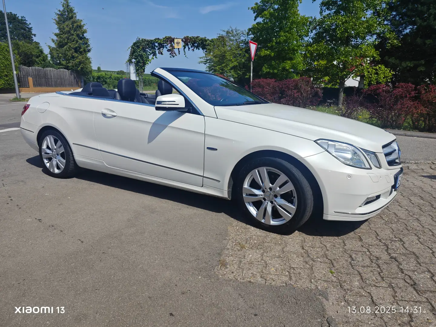 Mercedes-Benz E 200 E 200 CGI, HU/AU/KD & Steuerkette NEU Blanc - 1