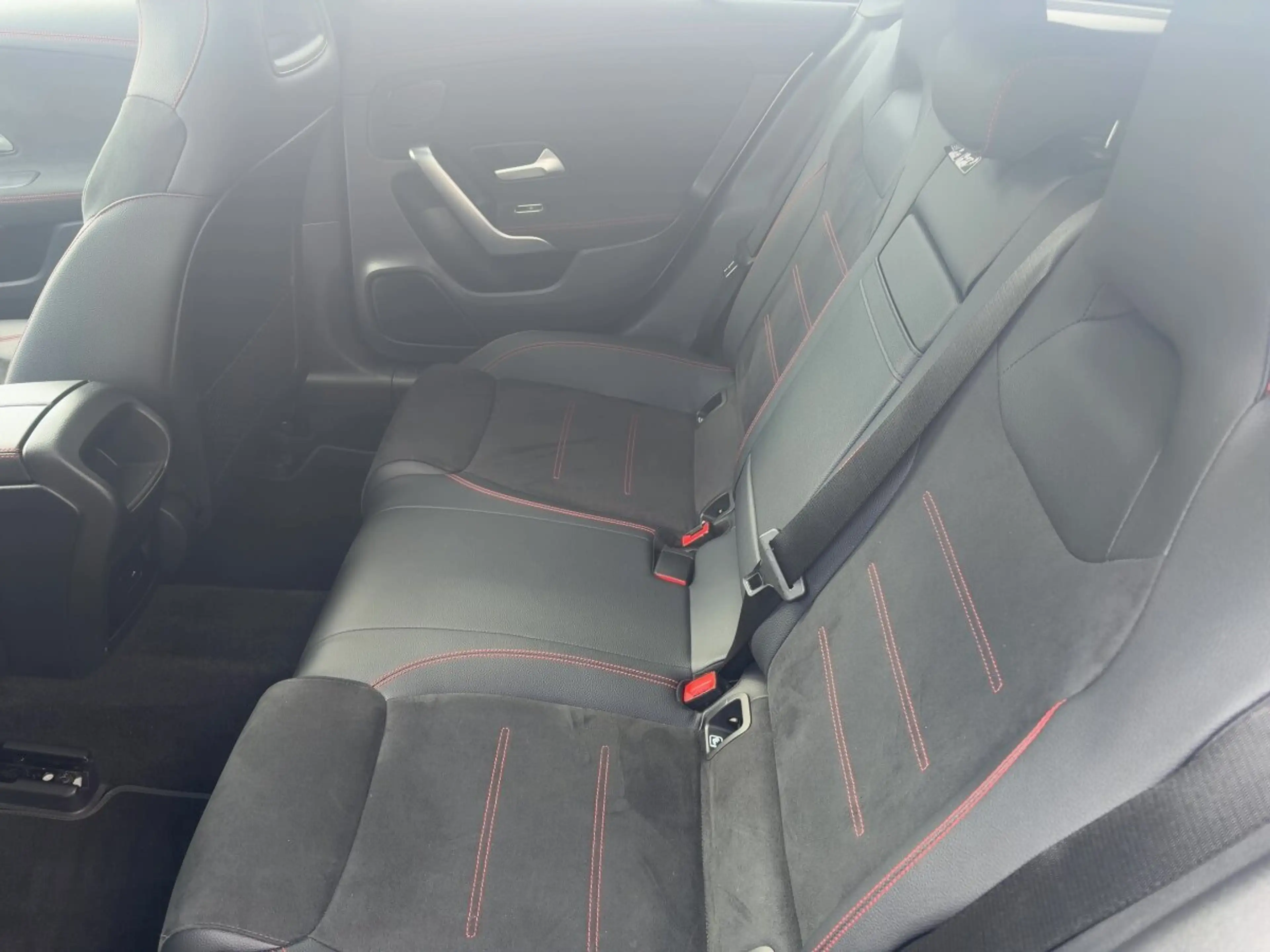 Mercedes-Benz CLA 220 CLA 220 d SB AMG+PANO+STANDHEIZUNG+LED+AHK+NIGHT — photo 11