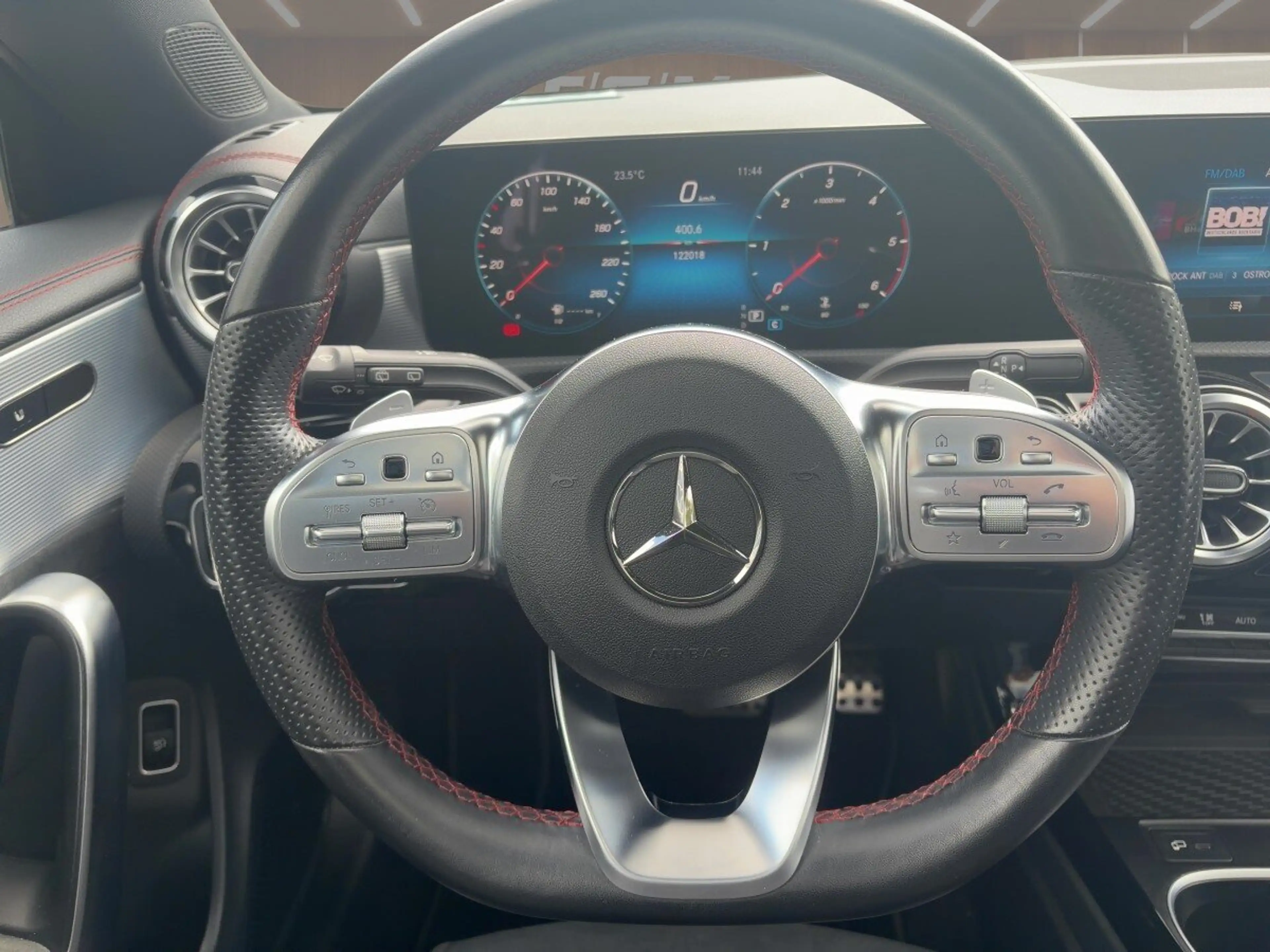 Mercedes-Benz CLA 220 CLA 220 d SB AMG+PANO+STANDHEIZUNG+LED+AHK+NIGHT — photo 14