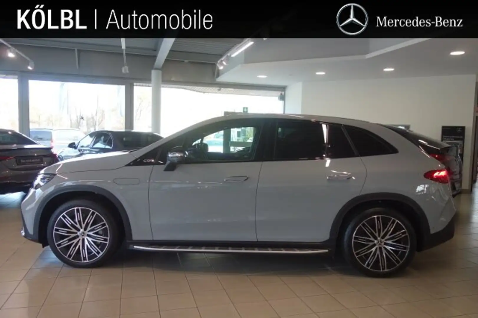 Mercedes-Benz EQE SUV EQE 500 4M AMG HYPER PANO DIGI BUR HAL HEAD FAHR PAK Grijs - 1