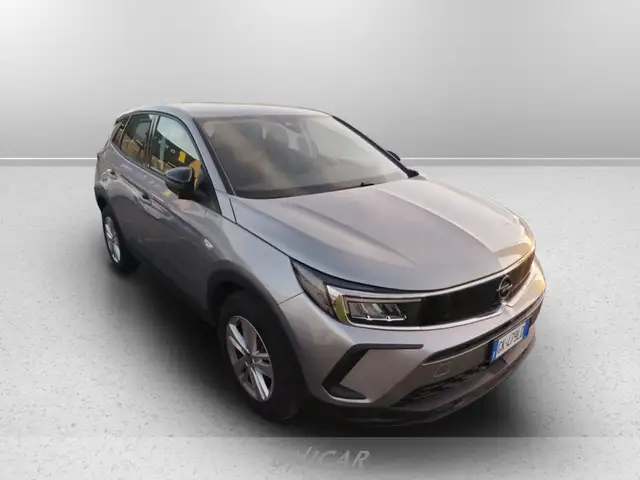 Opel Grandland view 3