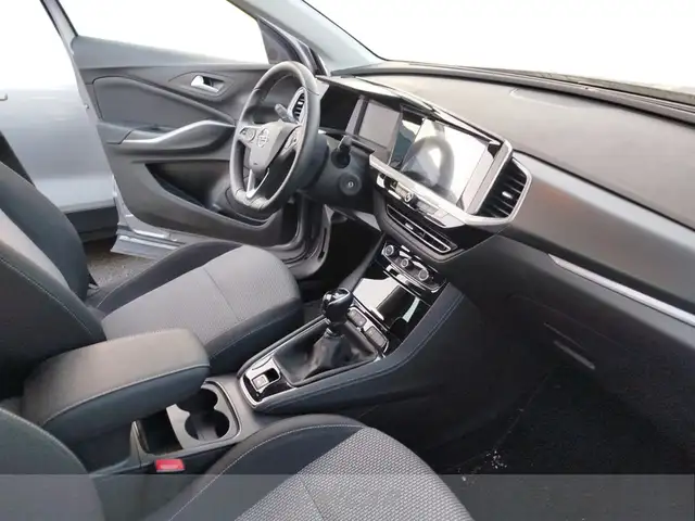 Opel Grandland view 10