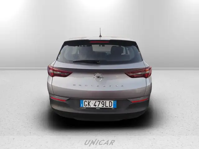 Opel Grandland view 5