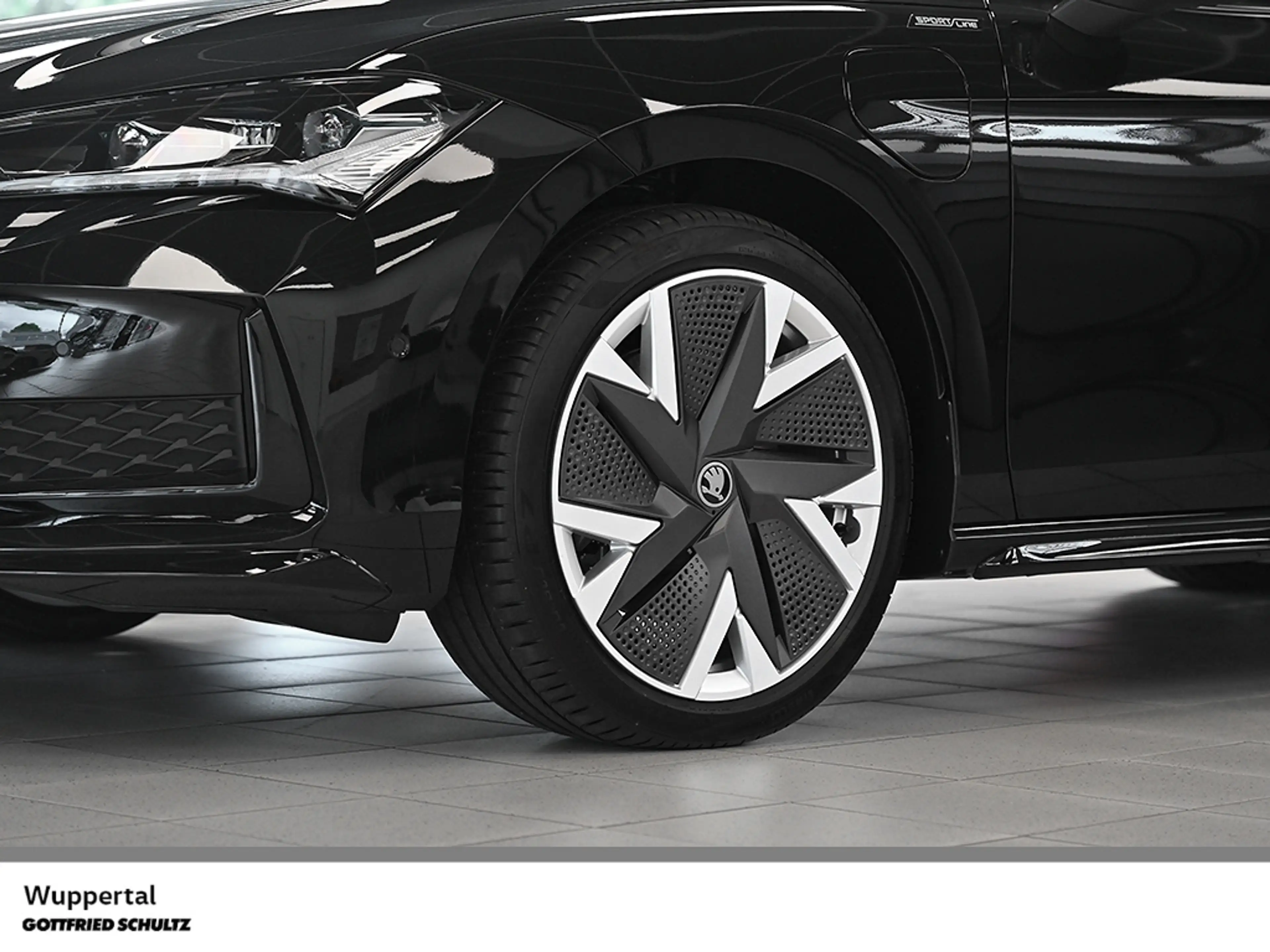 Skoda Superb COMBI SPORTLINE 1 5 TSI IV AHK NAVI PANO — photo 5