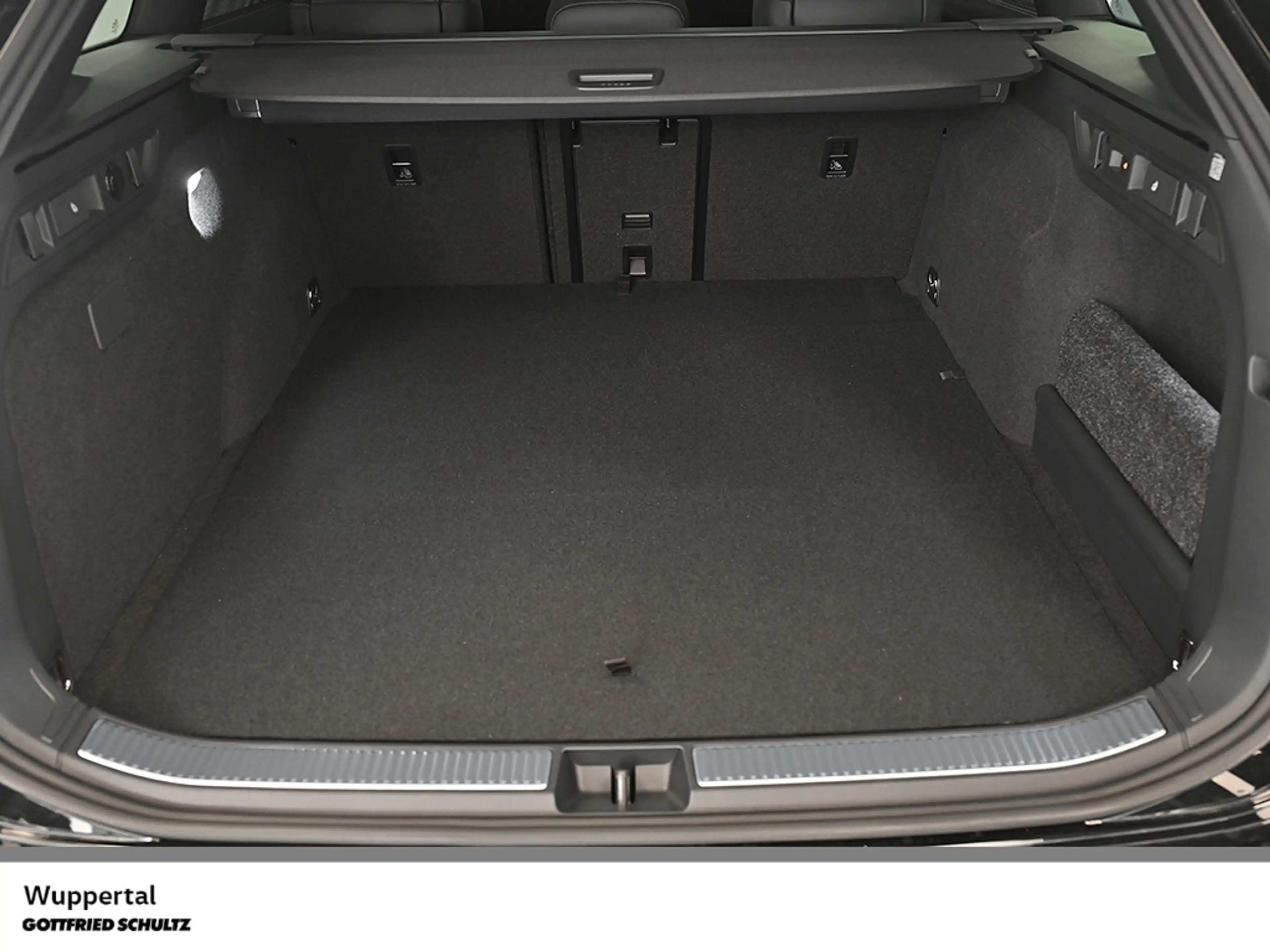 Skoda Superb COMBI SPORTLINE 1 5 TSI IV AHK NAVI PANO — photo 8