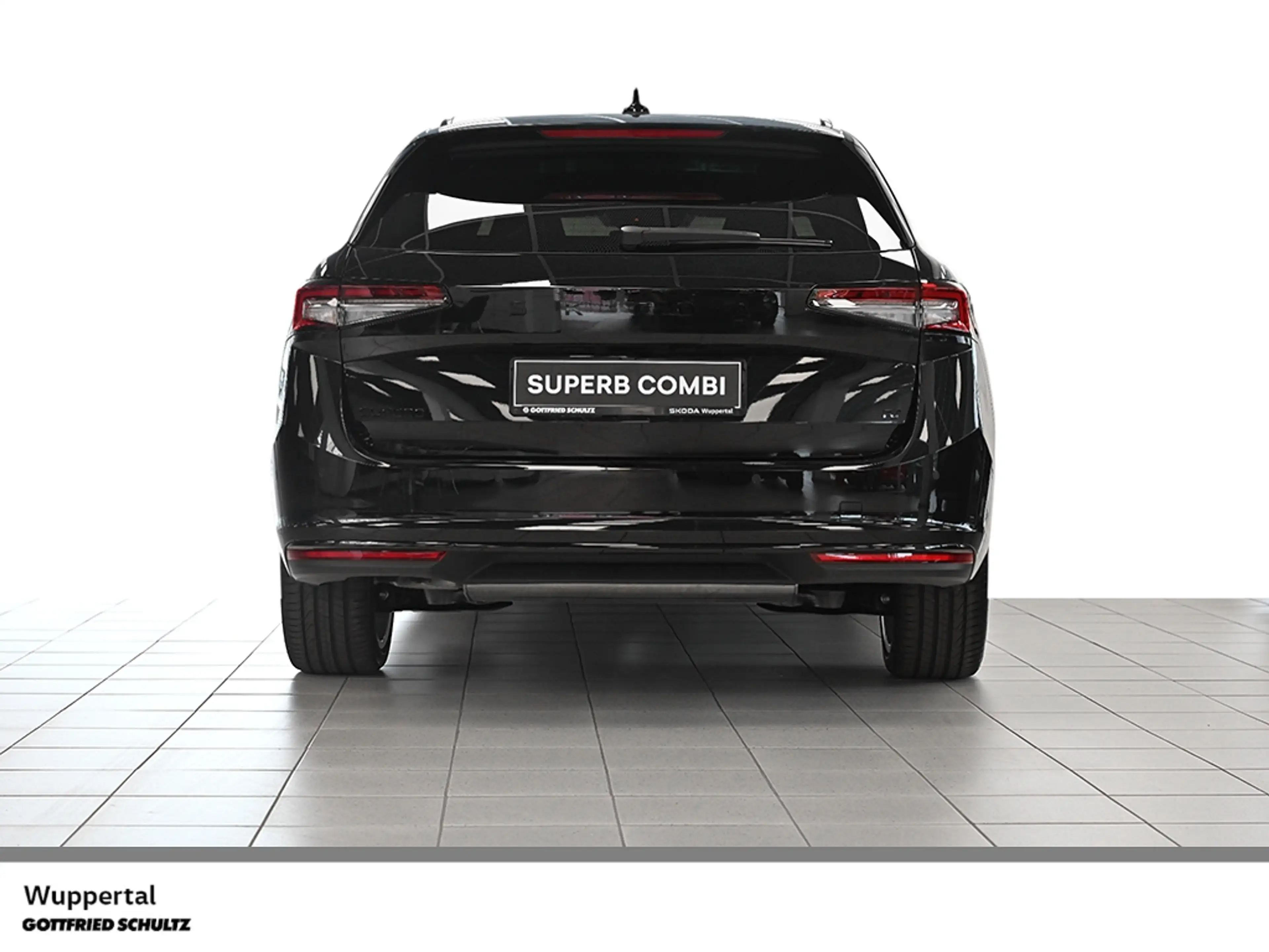 Skoda Superb COMBI SPORTLINE 1 5 TSI IV AHK NAVI PANO — photo 4