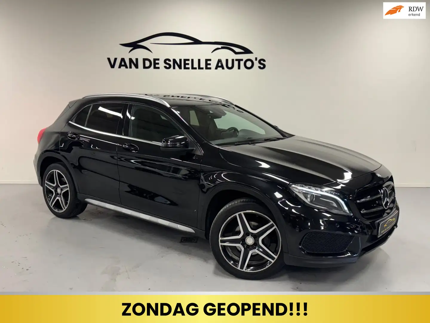 Mercedes-Benz GLA 200 Prestige AMG/ALCANTARA/PDC/STOELVERWARMING Zwart - 1