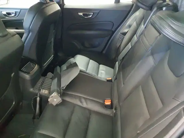 Volvo V60 view 13