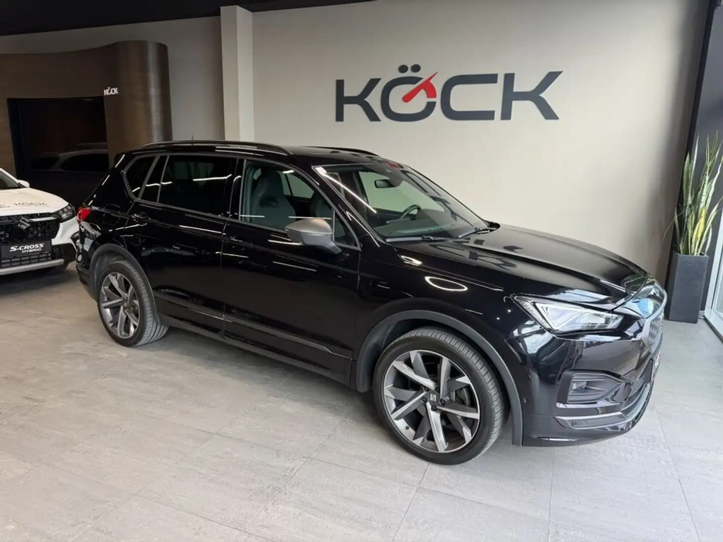 SEAT Tarraco FR 4Drive Schwarz - 1