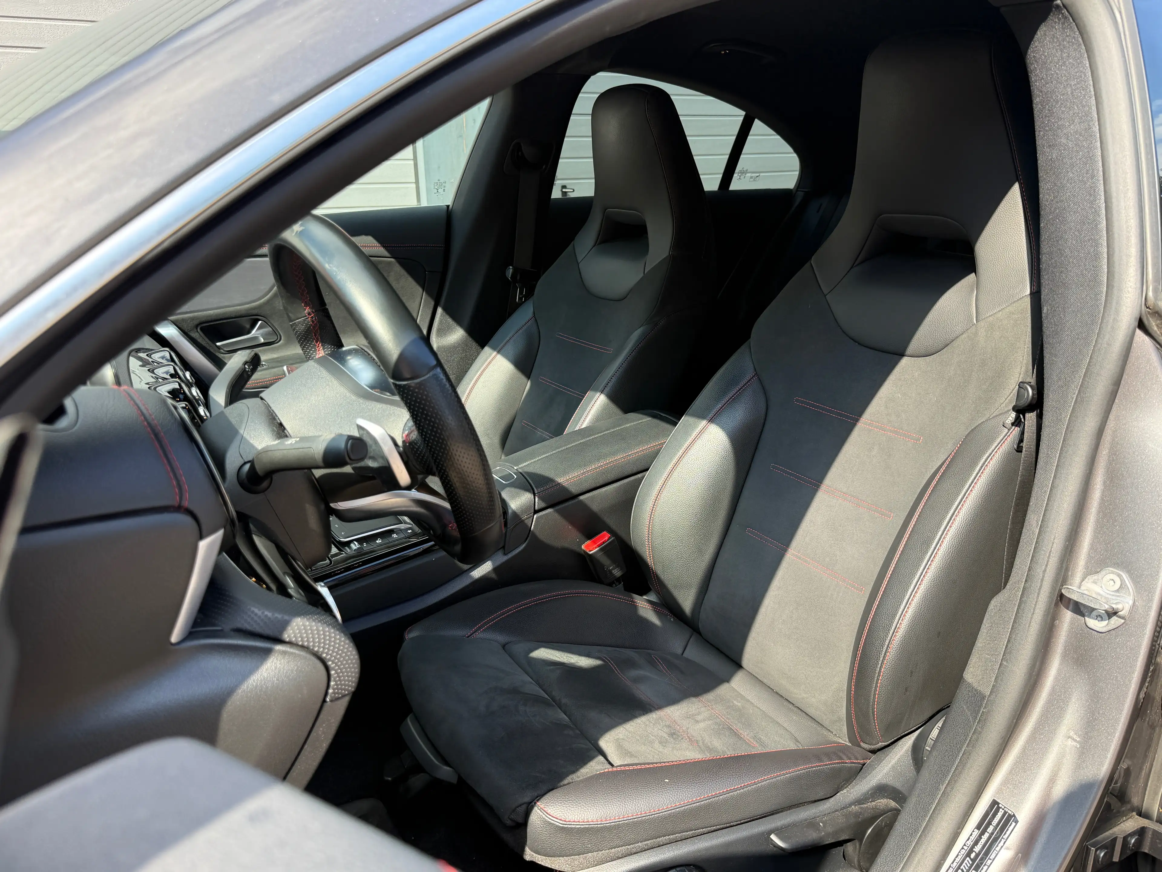 Mercedes-Benz CLA 220 Mercedes-Benz CLA 220 /4Matic/AMG Line/LED/RFK/MBUX/Keyless — photo 11