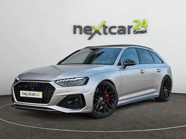 Audi RS4 Avant|COMPETITION|PANO|B&O|MATRIX|CARBON|
