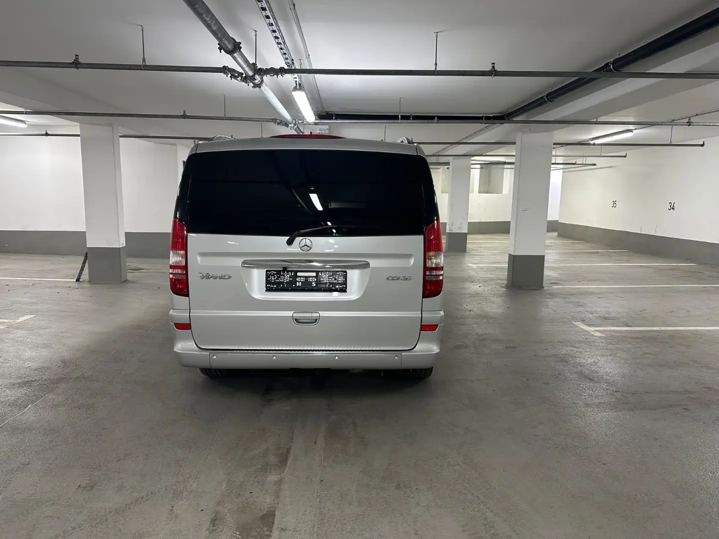 Mercedes-Benz Viano 3.0 CDI FUN lang Silber - 2