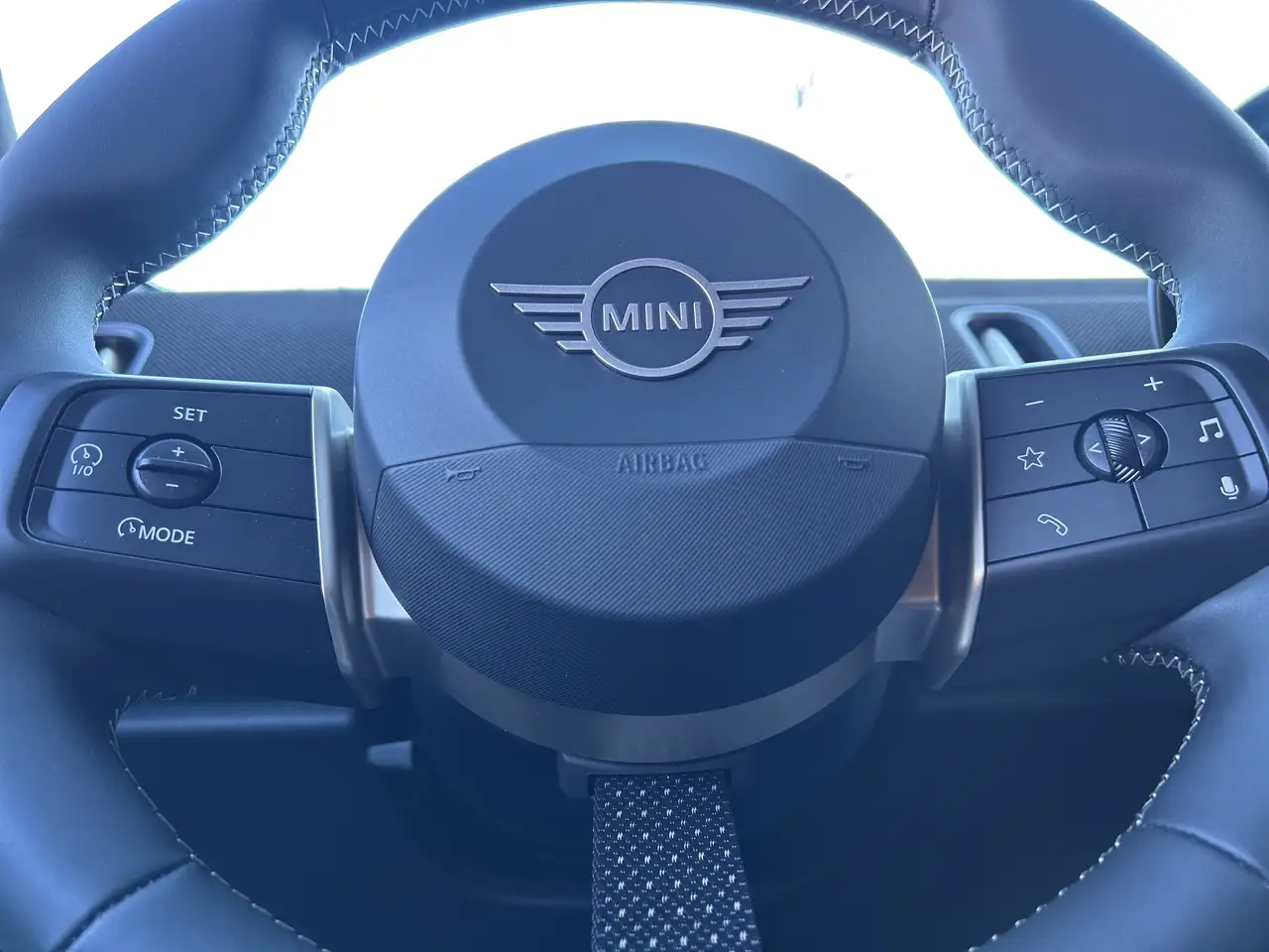 MINI Countryman photo MINI Countryman