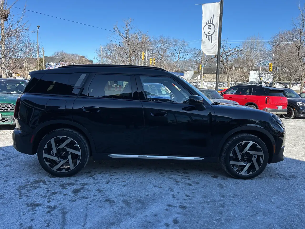 MINI Countryman photo MINI Countryman