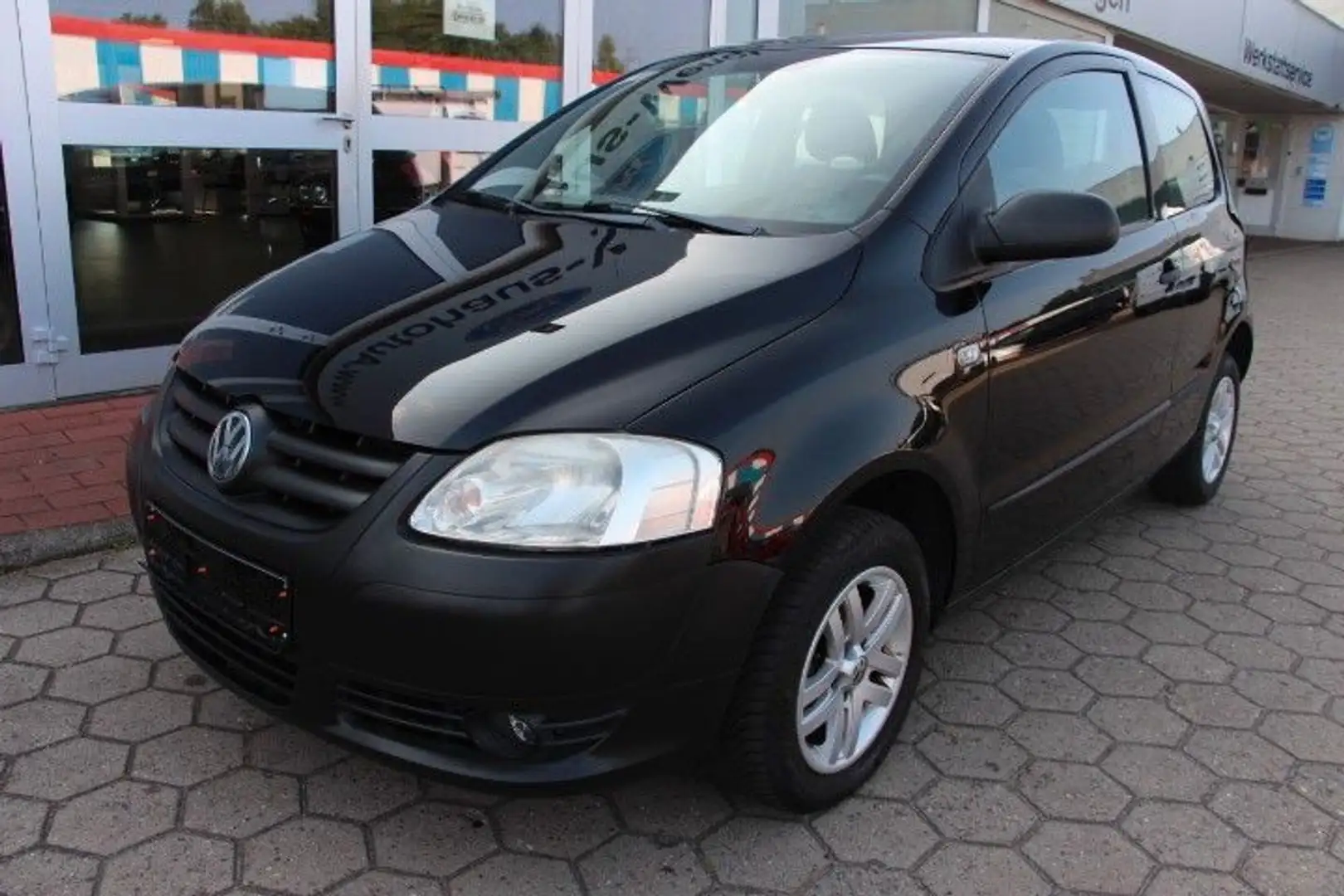 Volkswagen Fox 1,4 *2.HAND*el.SCHIEBEDACH*SERVOLENKUNG* Negro - 2