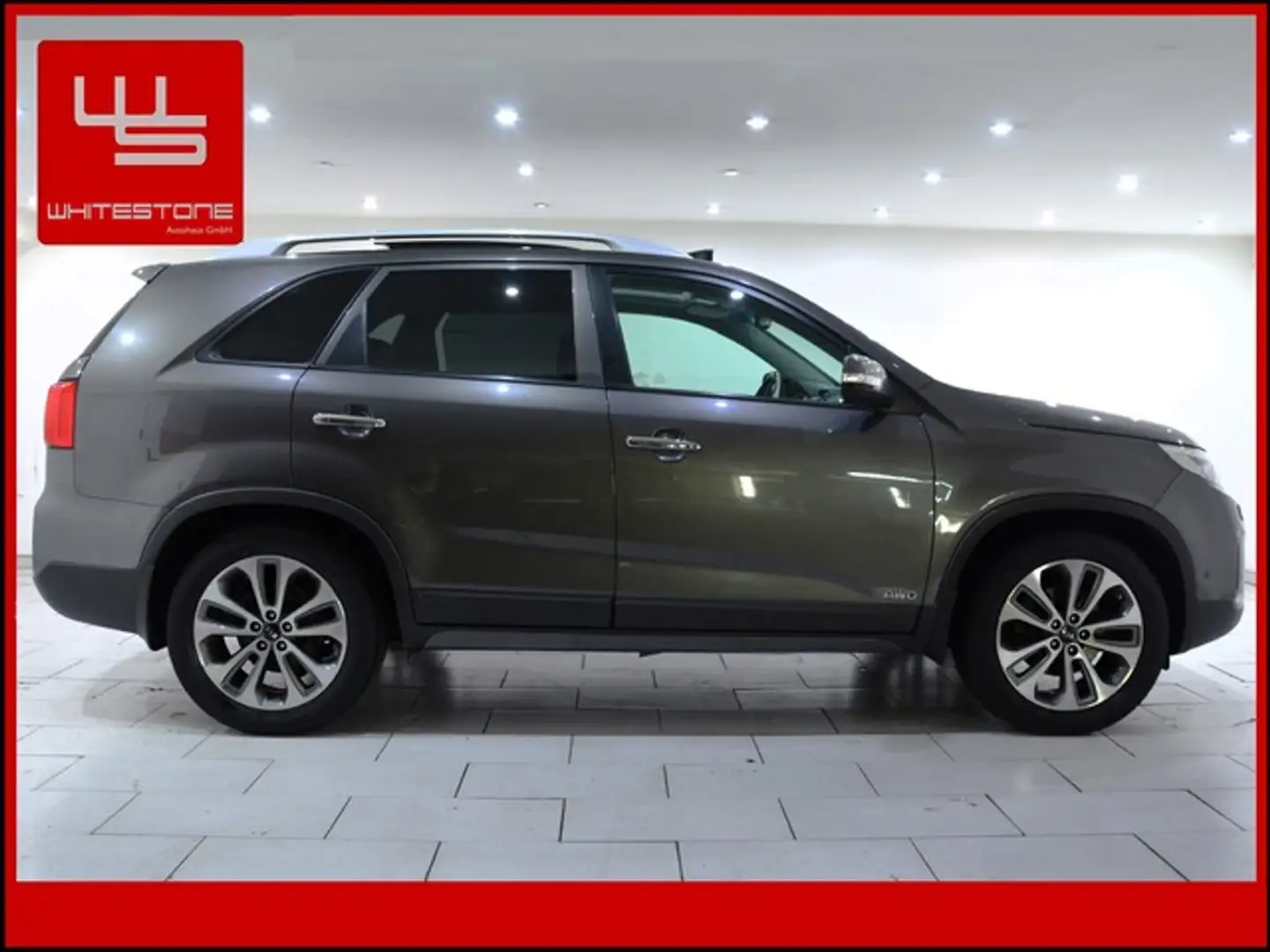 Kia Sorento Spirit 4WD Aut / 7 Sitze / Pano / AHK / Gris - 2
