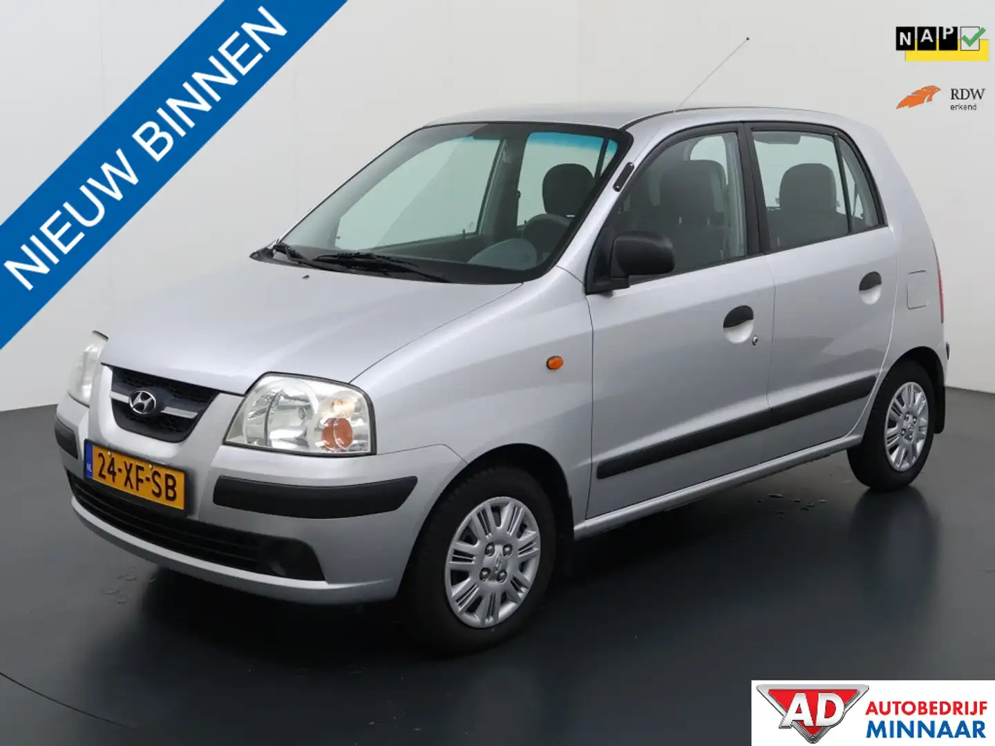 Hyundai Atos 1.1i Active Young , ZEER LAGE KILOMETERSTAND !! Grau - 1