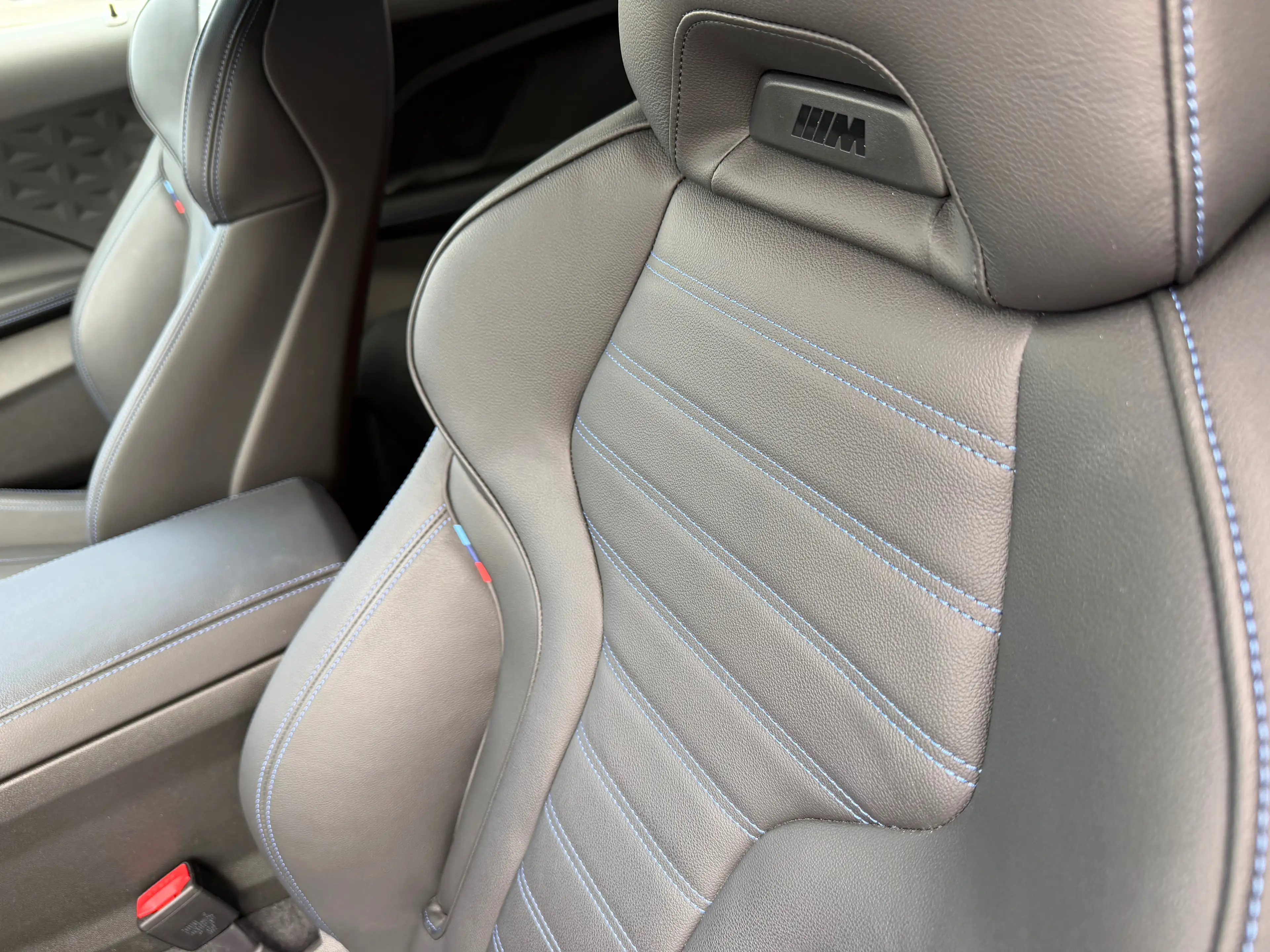 BMW 230 i Coupé M-Sport Pro Aerodynamik Sport-Sitze — photo 8