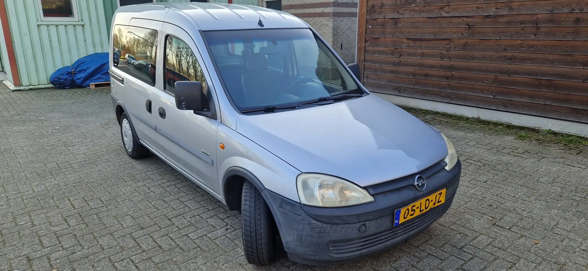 Opel Tour 1.6 Comfort Šedá - 2