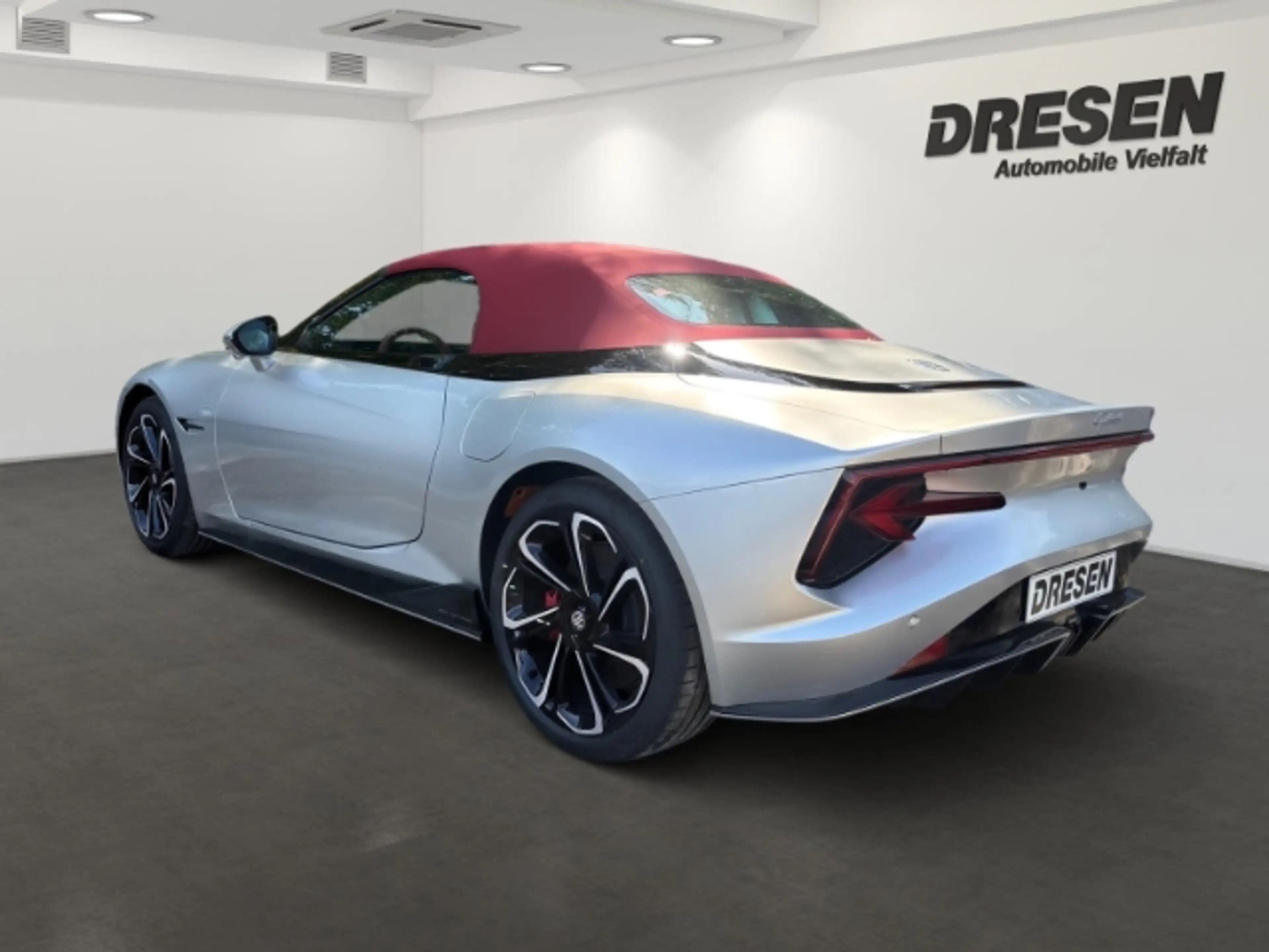 MG Cyberster MG 375 kW AWD Elektromotor Xpower+ESP+Navi+ABS — photo 4
