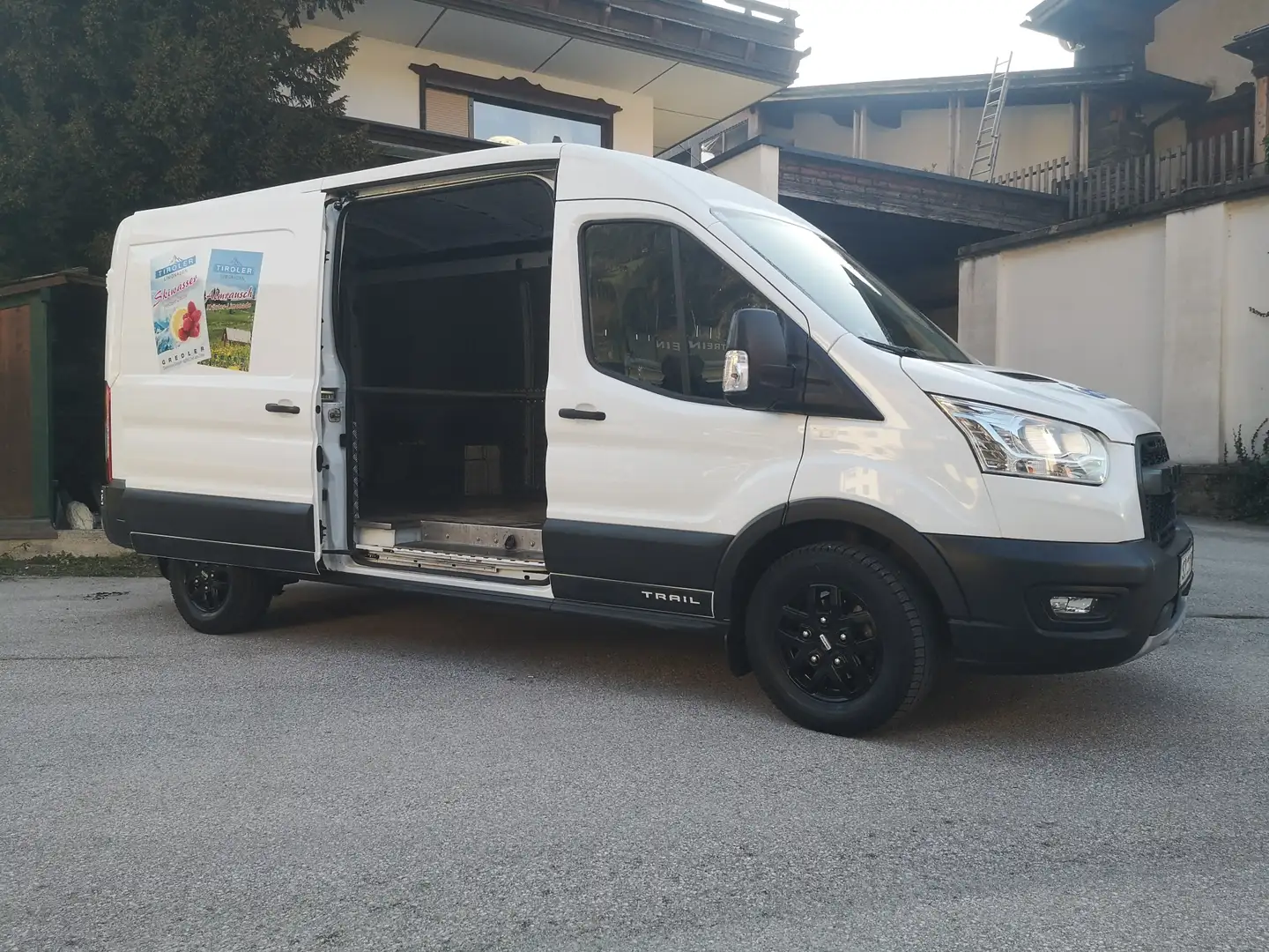 Ford Transit Kastenwagen TRAIL Allradantrieb L3H2 350 170PS Weiß - 2